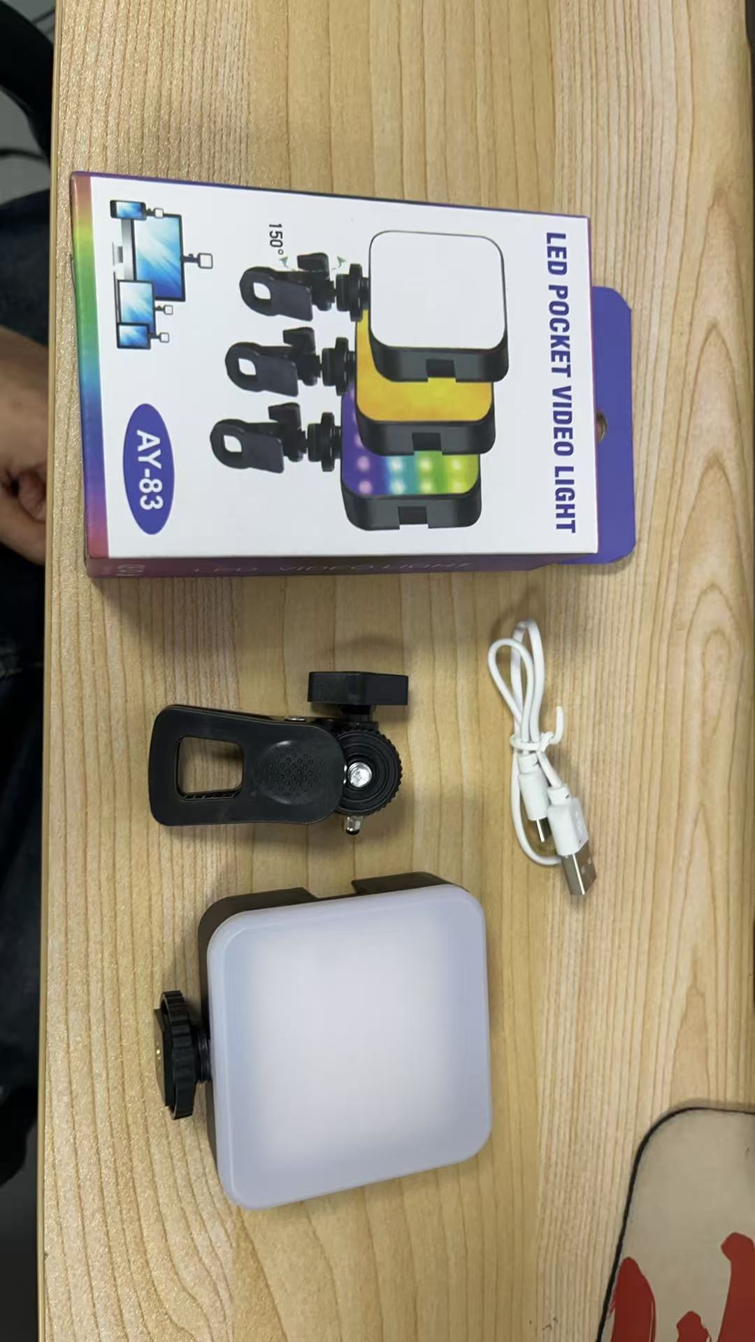 RGB Pocket Light Outdoor Photo - đánh giá và giá Outdoor Lighting In Photography